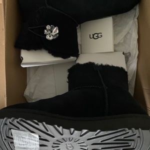 NEW WITH BOX AND TAGS.  Uggs, Mini Black Suede Bailey with Gem, SIZE 8